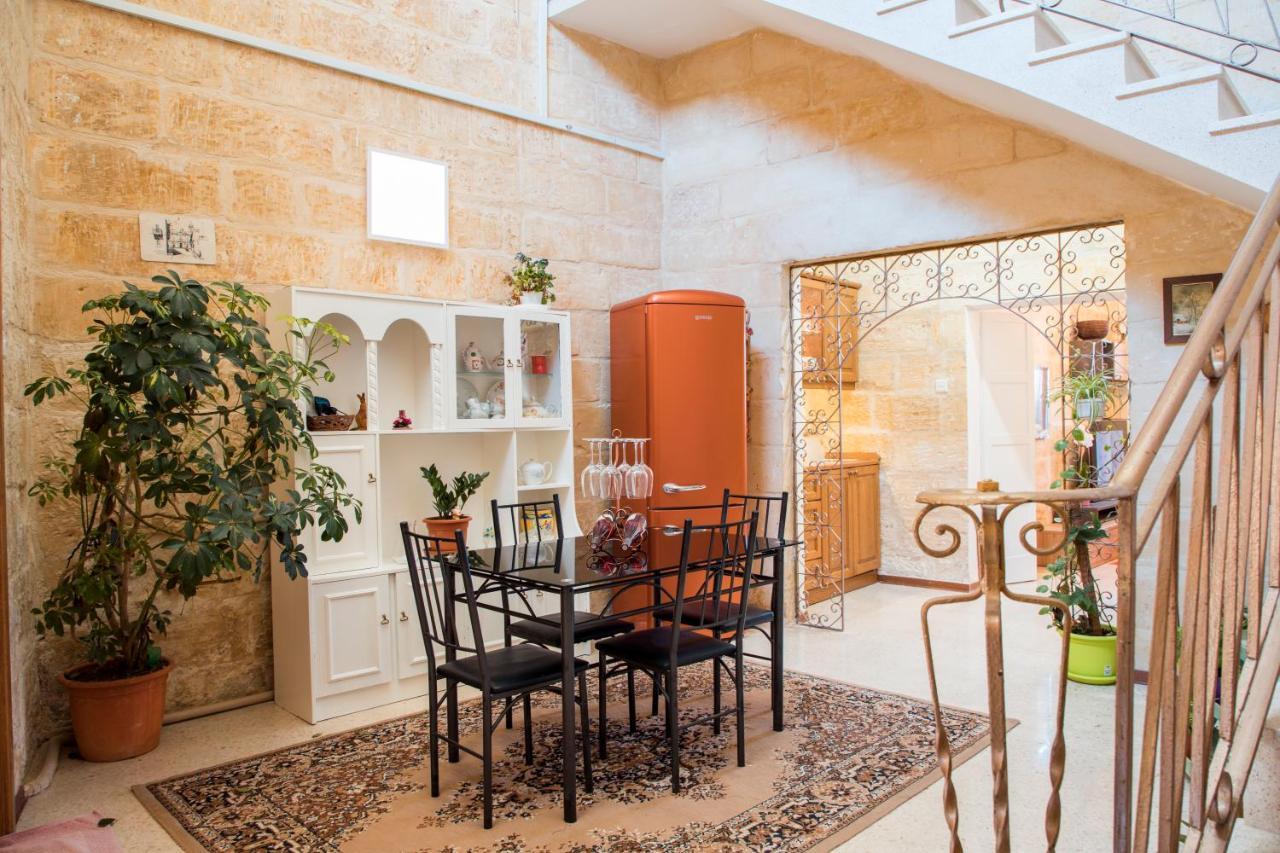 Вилла Tal-Karmnu Entire House With Private Heated Pool And Jacuzzi Kirkop Экстерьер фото