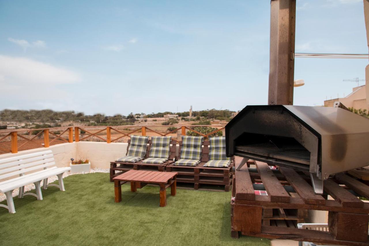 Вилла Tal-Karmnu Entire House With Private Heated Pool And Jacuzzi Kirkop Экстерьер фото