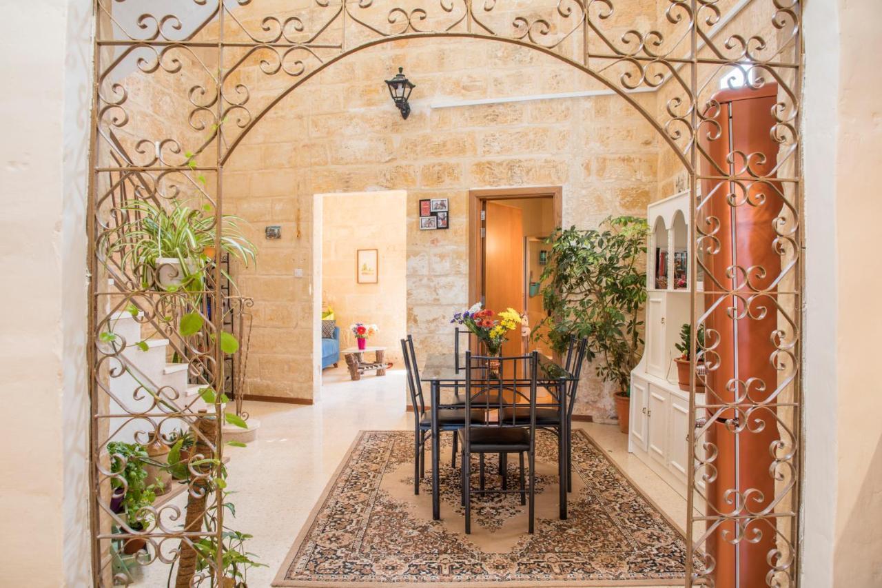 Вилла Tal-Karmnu Entire House With Private Heated Pool And Jacuzzi Kirkop Экстерьер фото