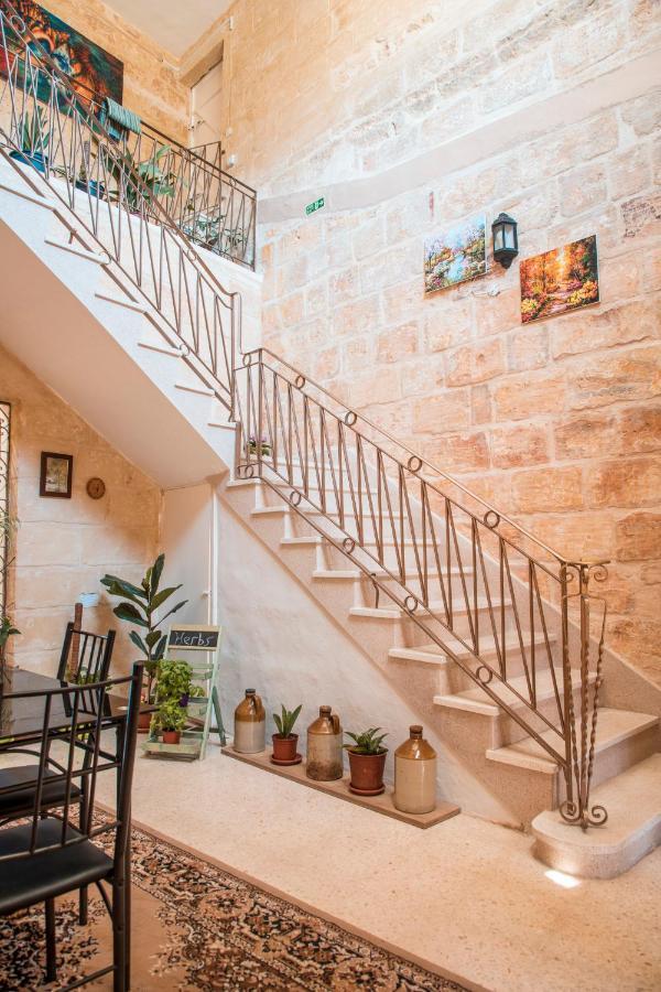 Вилла Tal-Karmnu Entire House With Private Heated Pool And Jacuzzi Kirkop Экстерьер фото