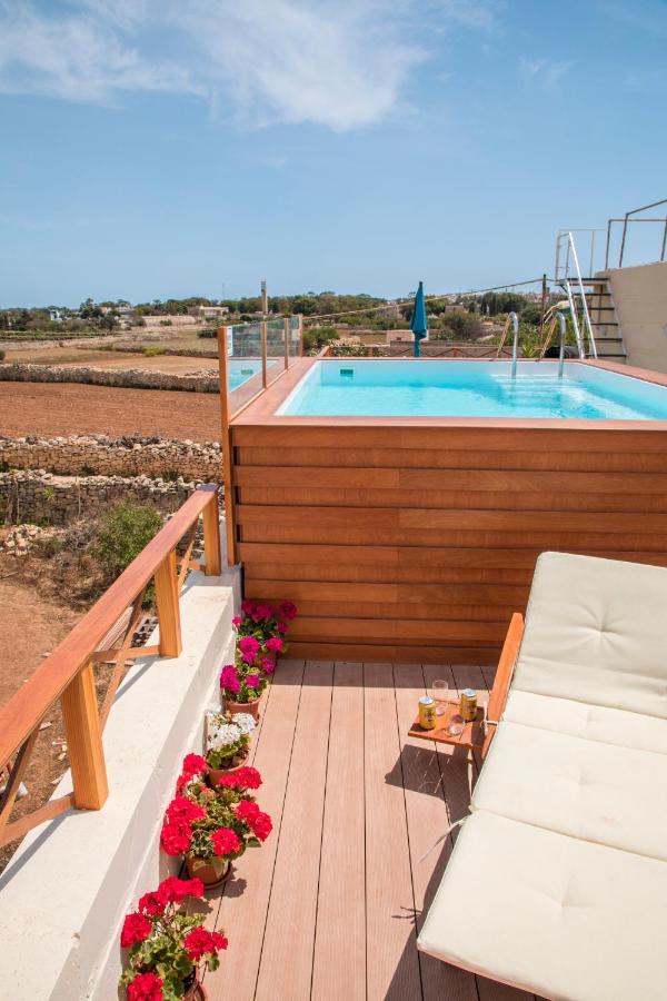 Вилла Tal-Karmnu Entire House With Private Heated Pool And Jacuzzi Kirkop Экстерьер фото
