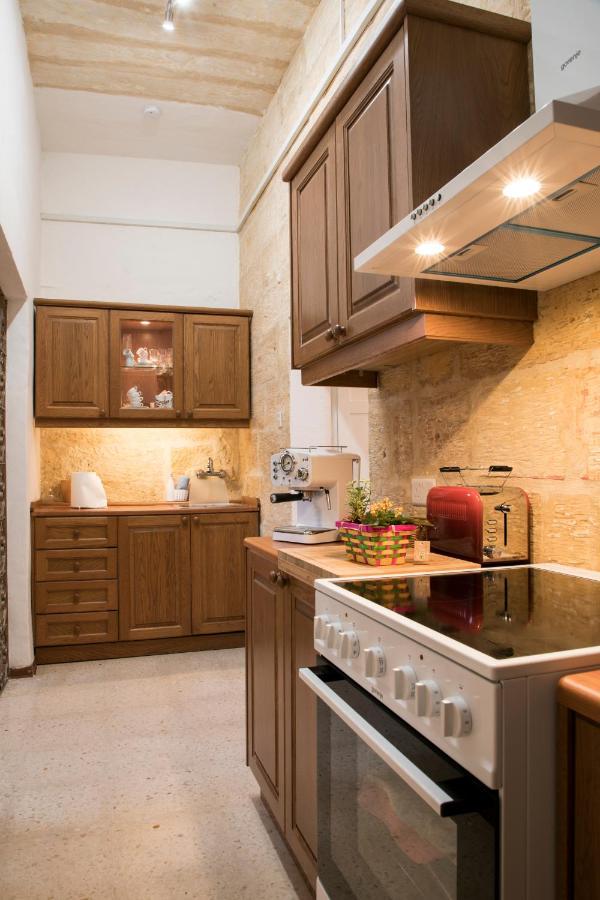 Вилла Tal-Karmnu Entire House With Private Heated Pool And Jacuzzi Kirkop Экстерьер фото