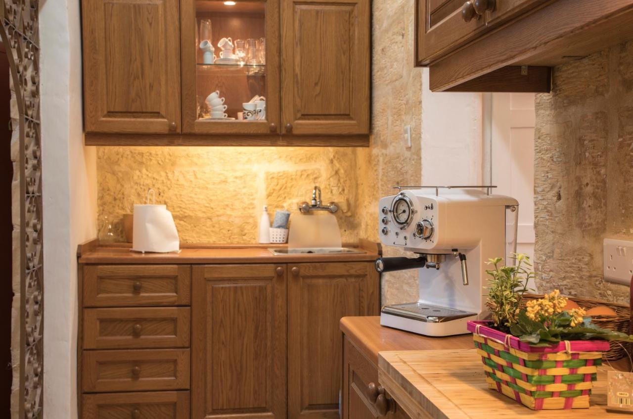 Вилла Tal-Karmnu Entire House With Private Heated Pool And Jacuzzi Kirkop Экстерьер фото