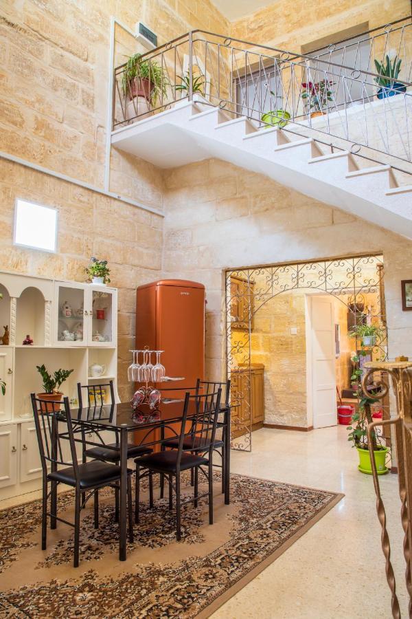 Вилла Tal-Karmnu Entire House With Private Heated Pool And Jacuzzi Kirkop Экстерьер фото